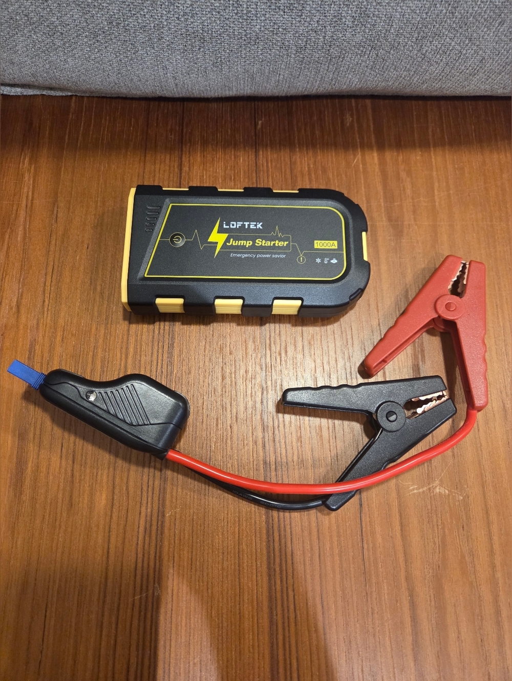 LOFTEK 1000A Portable Car Jump Starter